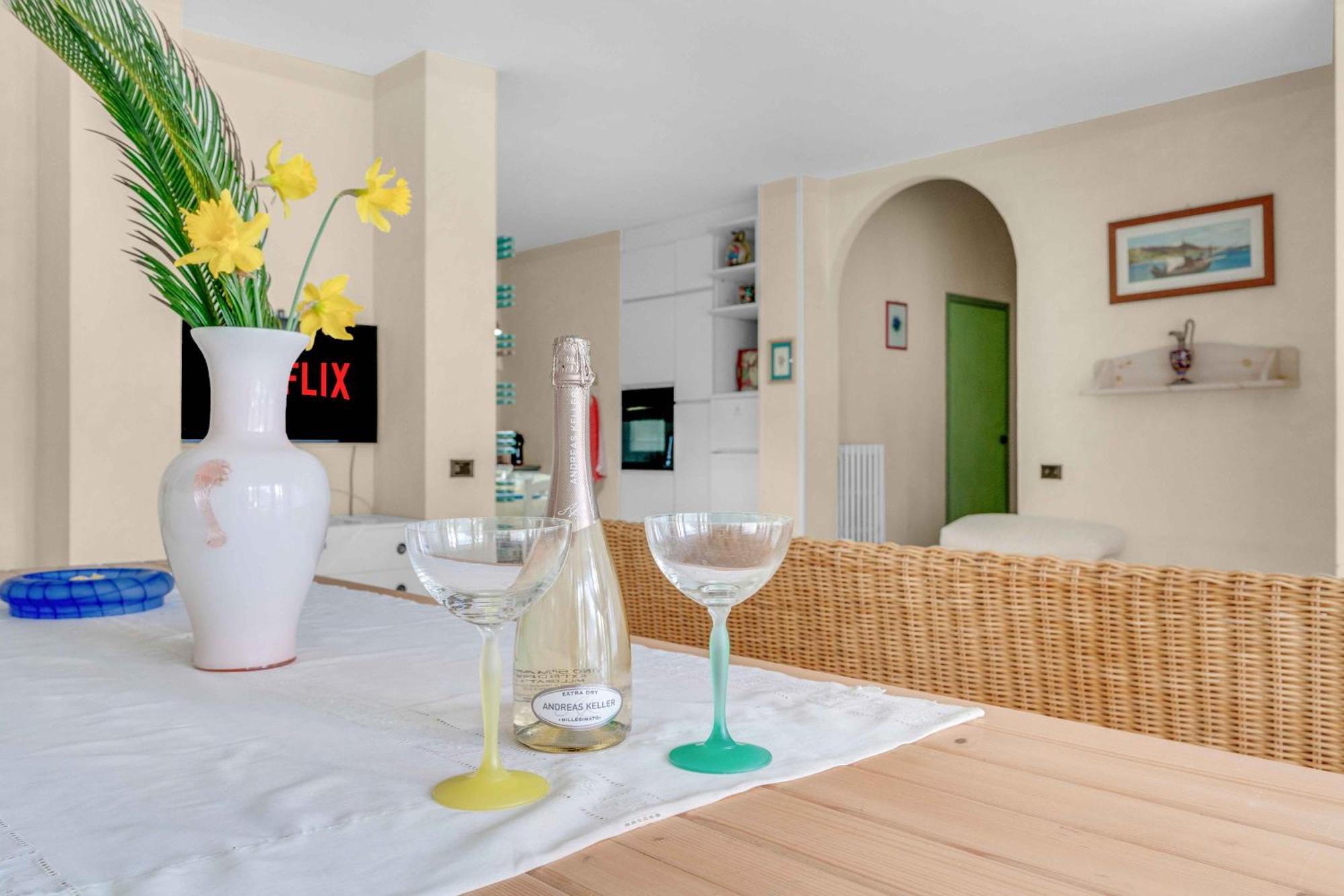 Ampia Dimora A Salo Con Parcheggio E Giardino Apartment Luaran gambar